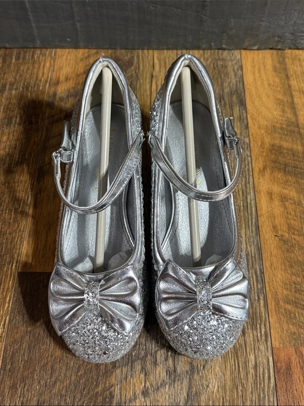 LAURMOSA Girls Size 13 Silver Glitter Bow Mary Jane Dress Shoes NIB